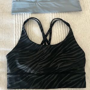 Lululemon size 8 sports bra